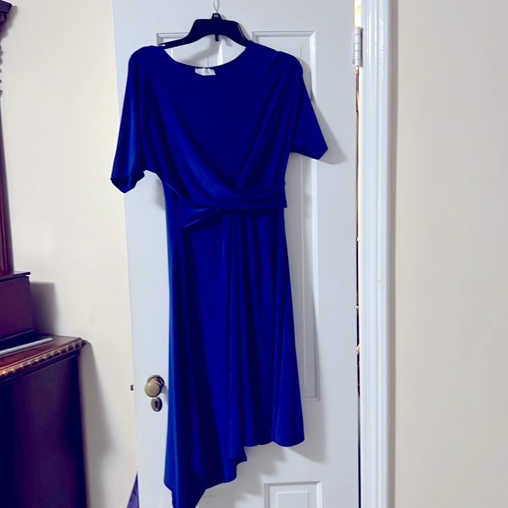 Gorgeous blue flattering dress